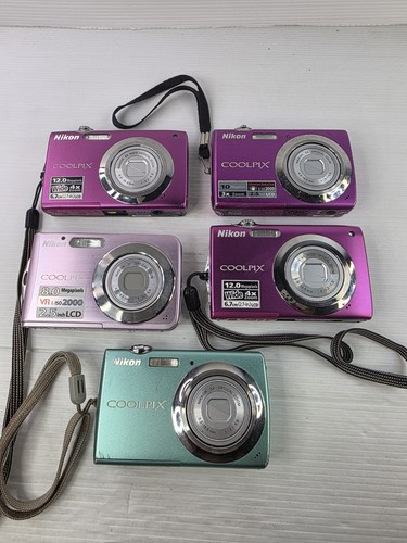 Lot nikon coolpix digital - of,